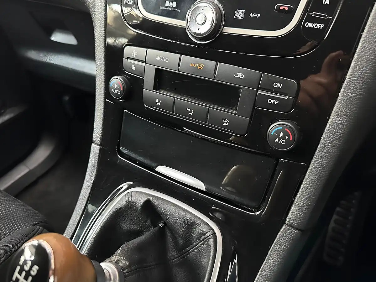 Used 2013 Ford S-Max Titanium Black - Interior and Exterior details 15