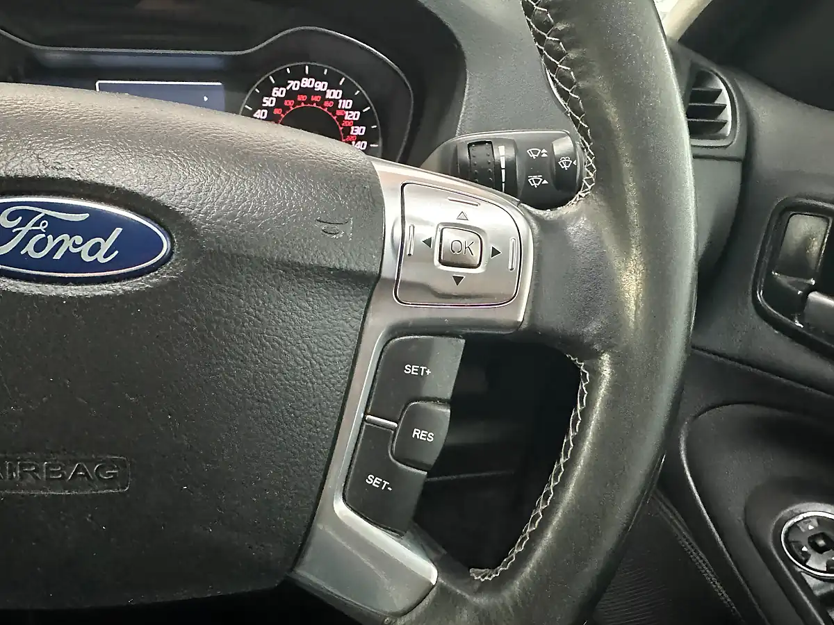Used 2013 Ford S-Max Titanium Black - Interior and Exterior details 16