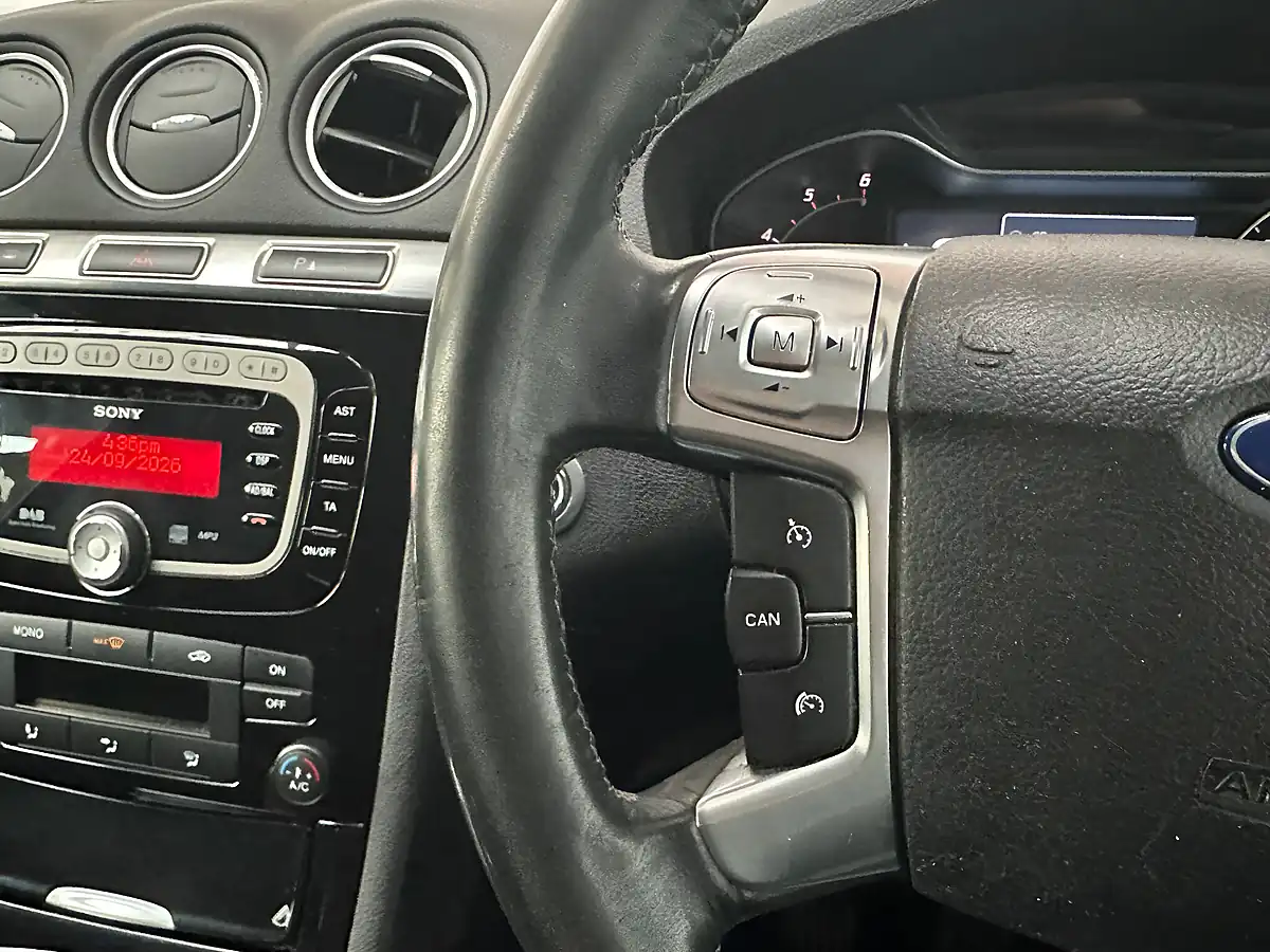 Used 2013 Ford S-Max Titanium Black - Interior and Exterior details 17