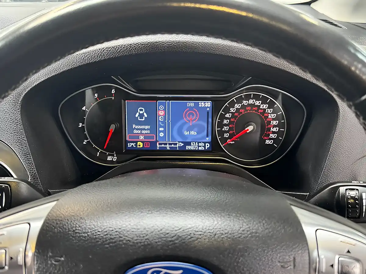 Used 2013 Ford S-Max Titanium White - Interior and Exterior details 12