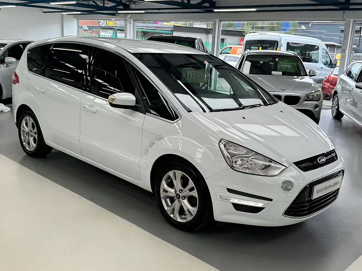 Used 2013 Ford S-Max Titanium White - Interior and Exterior details 4