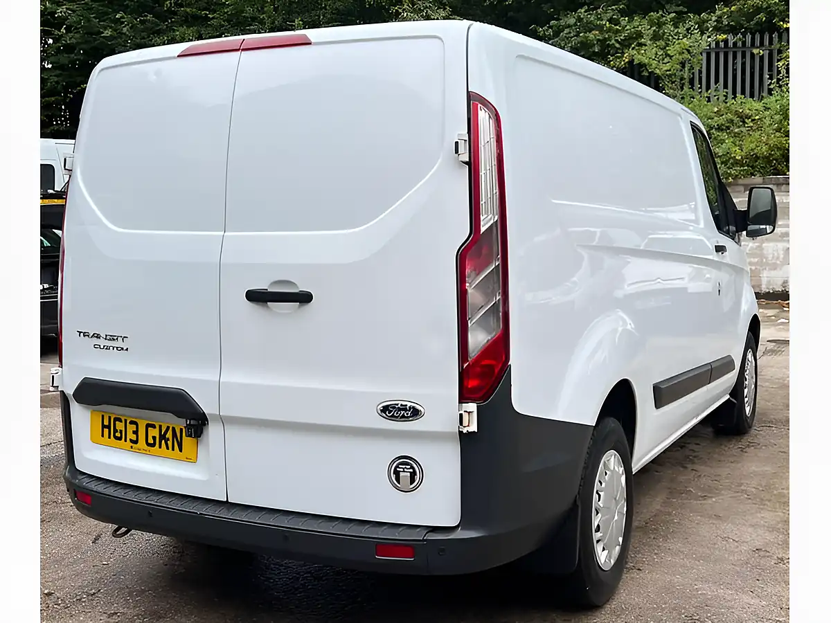 Used 2013 Ford Transit Custom 270 Panel Van L1 H2 White - Interior and Exterior details 10