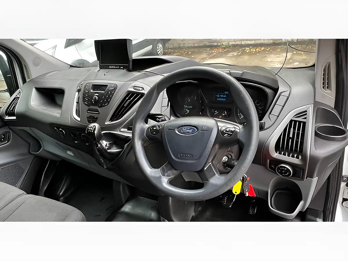 Used 2013 Ford Transit Custom 270 Panel Van L1 H2 White - Interior and Exterior details 17