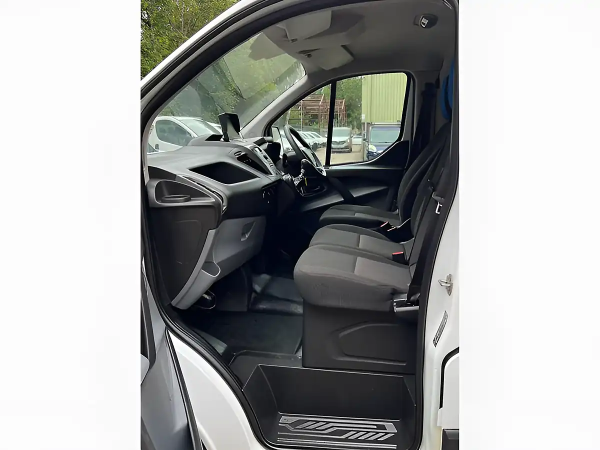 Used 2013 Ford Transit Custom 270 Panel Van L1 H2 White - Interior and Exterior details 19