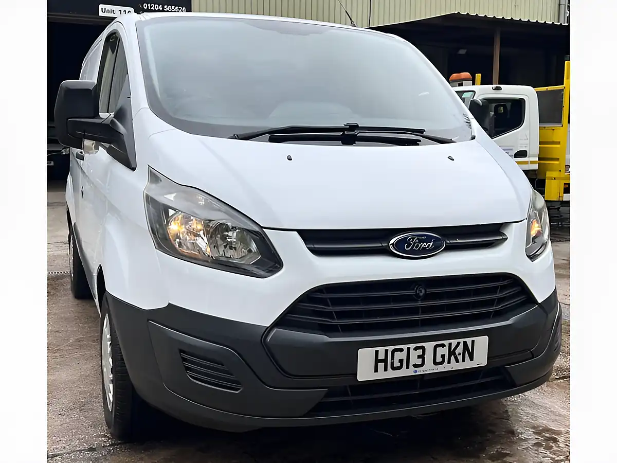 Used 2013 Ford Transit Custom 270 Panel Van L1 H2 White - Interior and Exterior details 3
