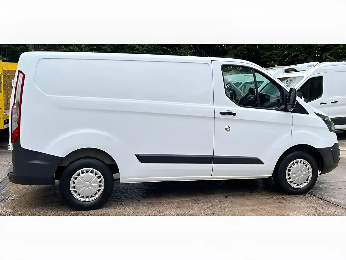 Used 2013 Ford Transit Custom 270 Panel Van L1 H2 White - Interior and Exterior details 9