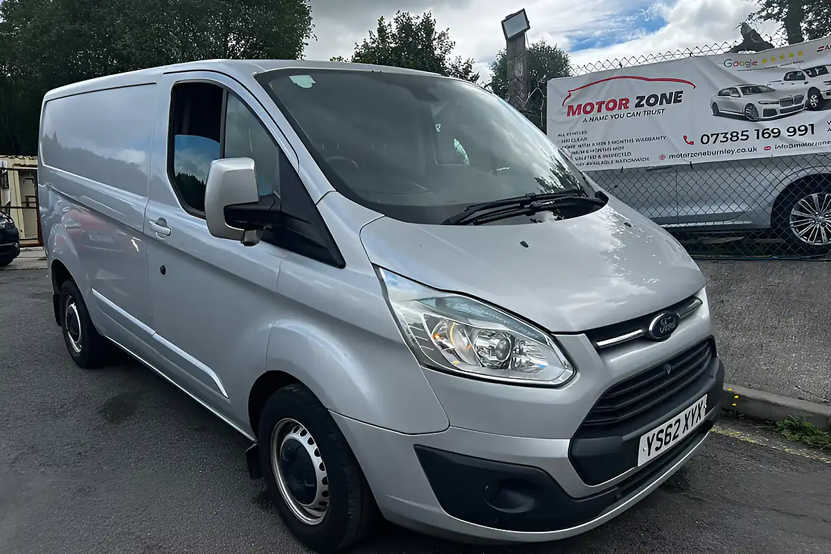 Used 2013 Ford Transit Custom Limited Silver - Front View