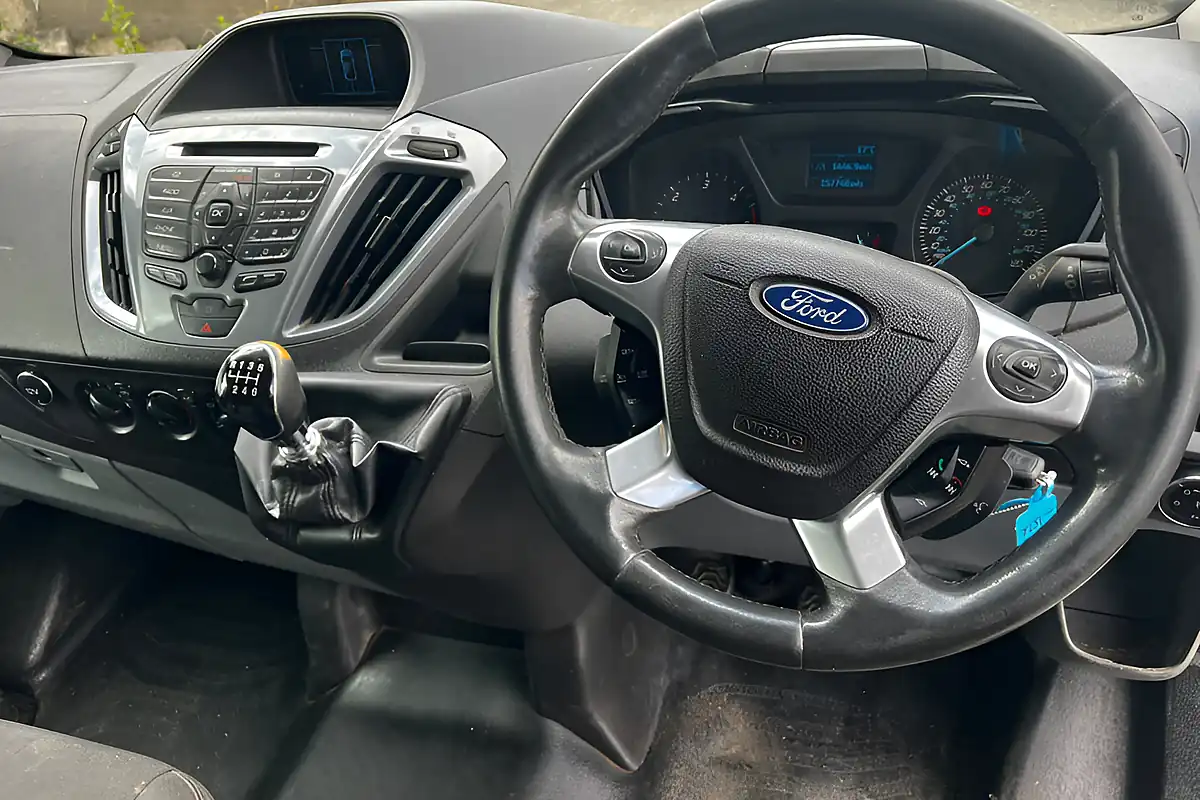 Used 2013 Ford Transit Custom Limited Silver - Interior and Exterior details 10