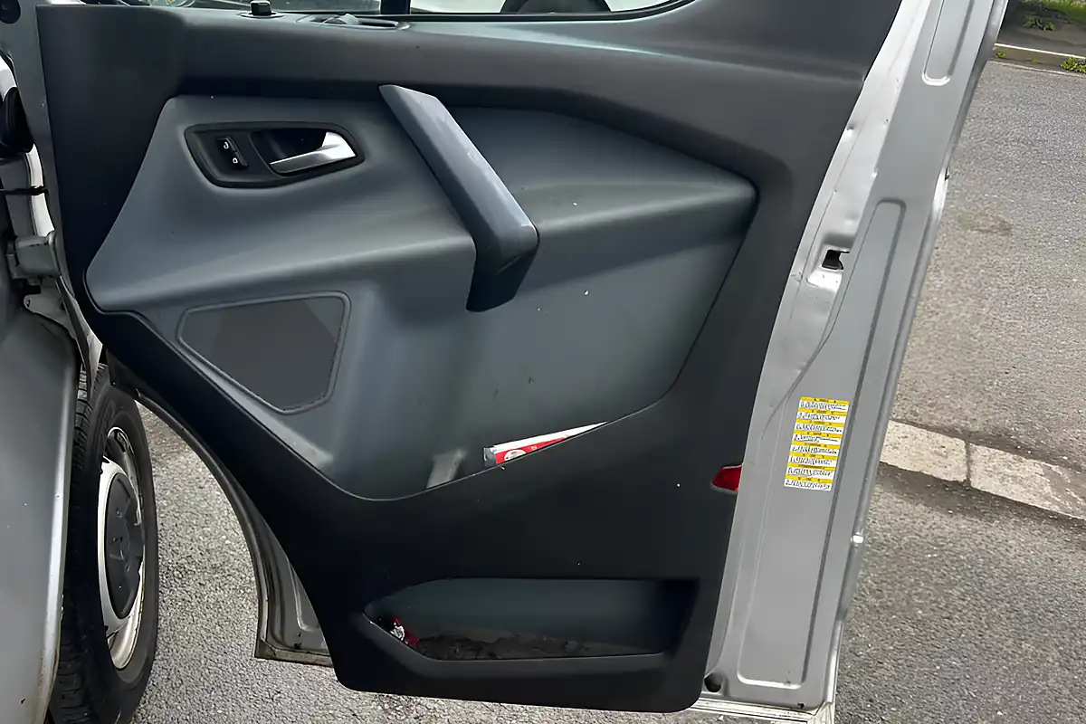 Used 2013 Ford Transit Custom Limited Silver - Interior and Exterior details 15