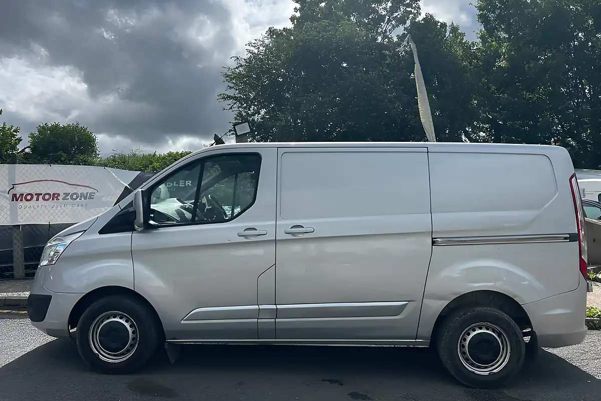 Used 2013 Ford Transit Custom Limited Silver - Interior and Exterior details 5