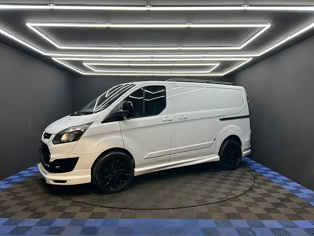 Used 2013 Ford Transit Custom Panel Van White - Interior and Exterior details 7