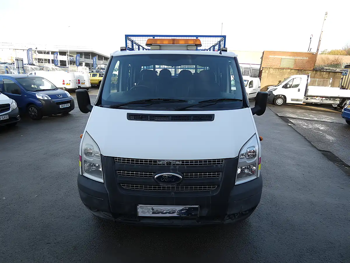 Used 2013 Ford Transit Double Cab Caged Tipper White - Interior and Exterior details 11