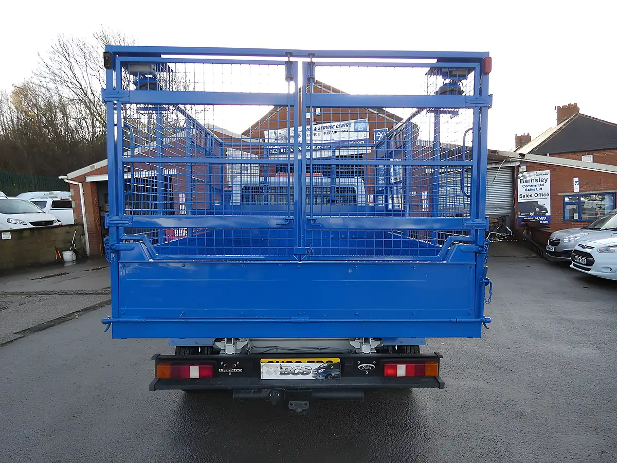 Used 2013 Ford Transit Double Cab Caged Tipper White - Interior and Exterior details 12