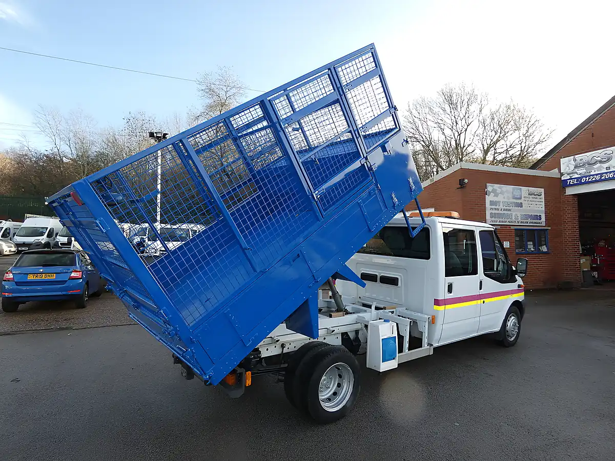 Used 2013 Ford Transit Double Cab Caged Tipper White - Interior and Exterior details 20