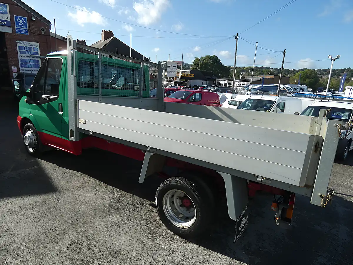 Used 2013 Ford Transit Tipper Green - Interior and Exterior details 5