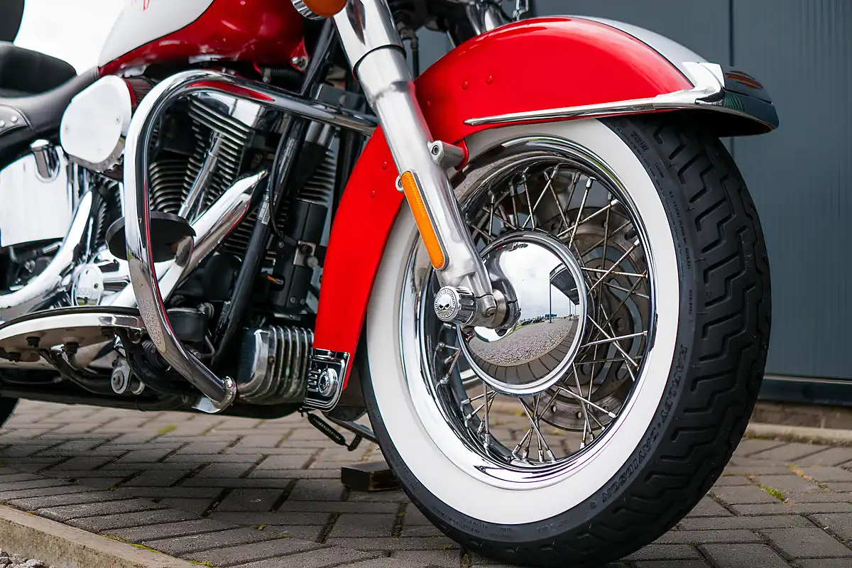 Used 2013 Harley-Davidson Heritage Softail Classic Custom Paint - Interior and Exterior details 7