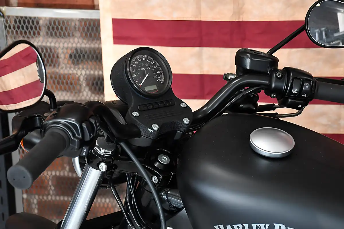 Used 2013 Harley-Davidson Sportster Iron - Interior and Exterior details 8