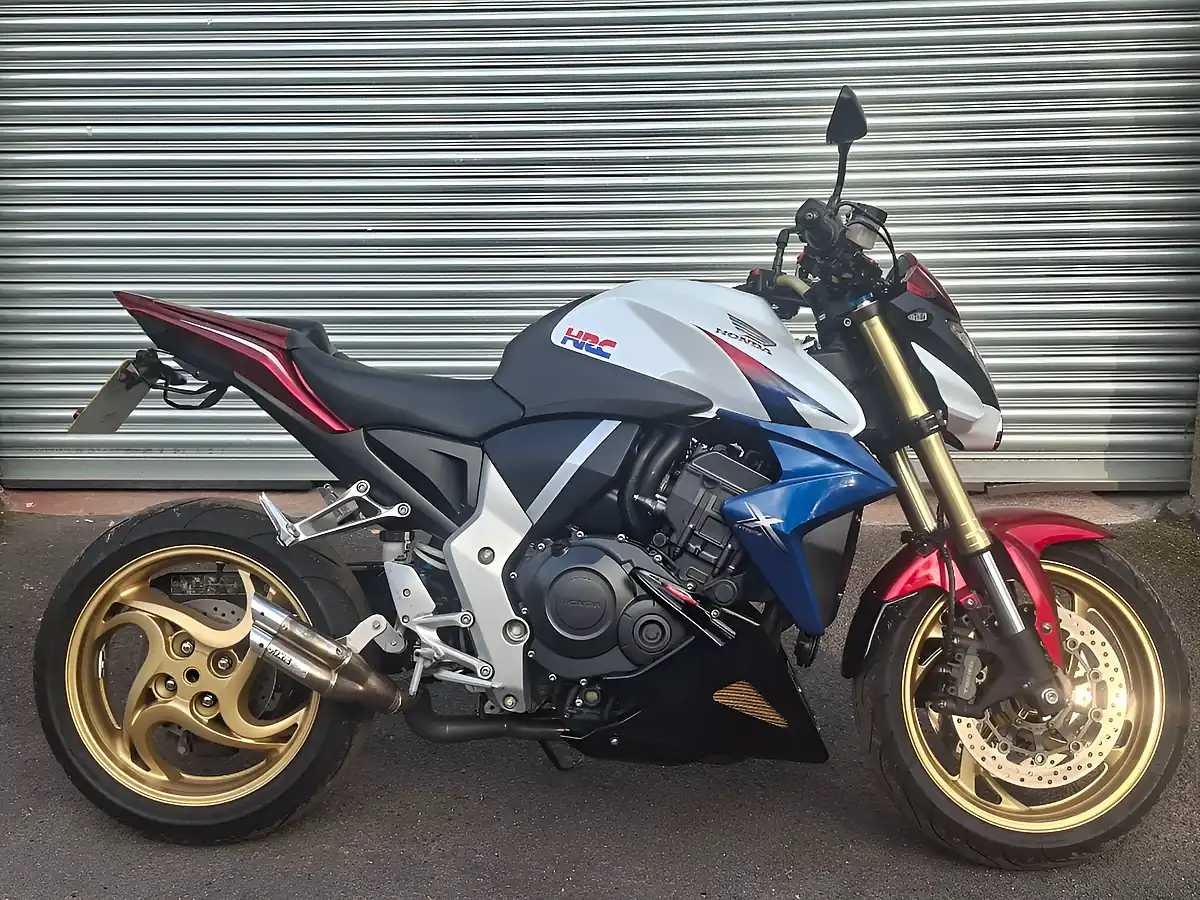 Used 2013 Honda Cb 1000R White - Interior and Exterior details 12