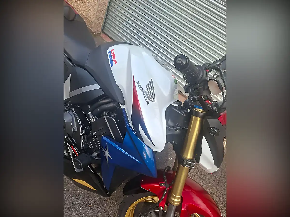 Used 2013 Honda Cb 1000R White - Interior and Exterior details 19
