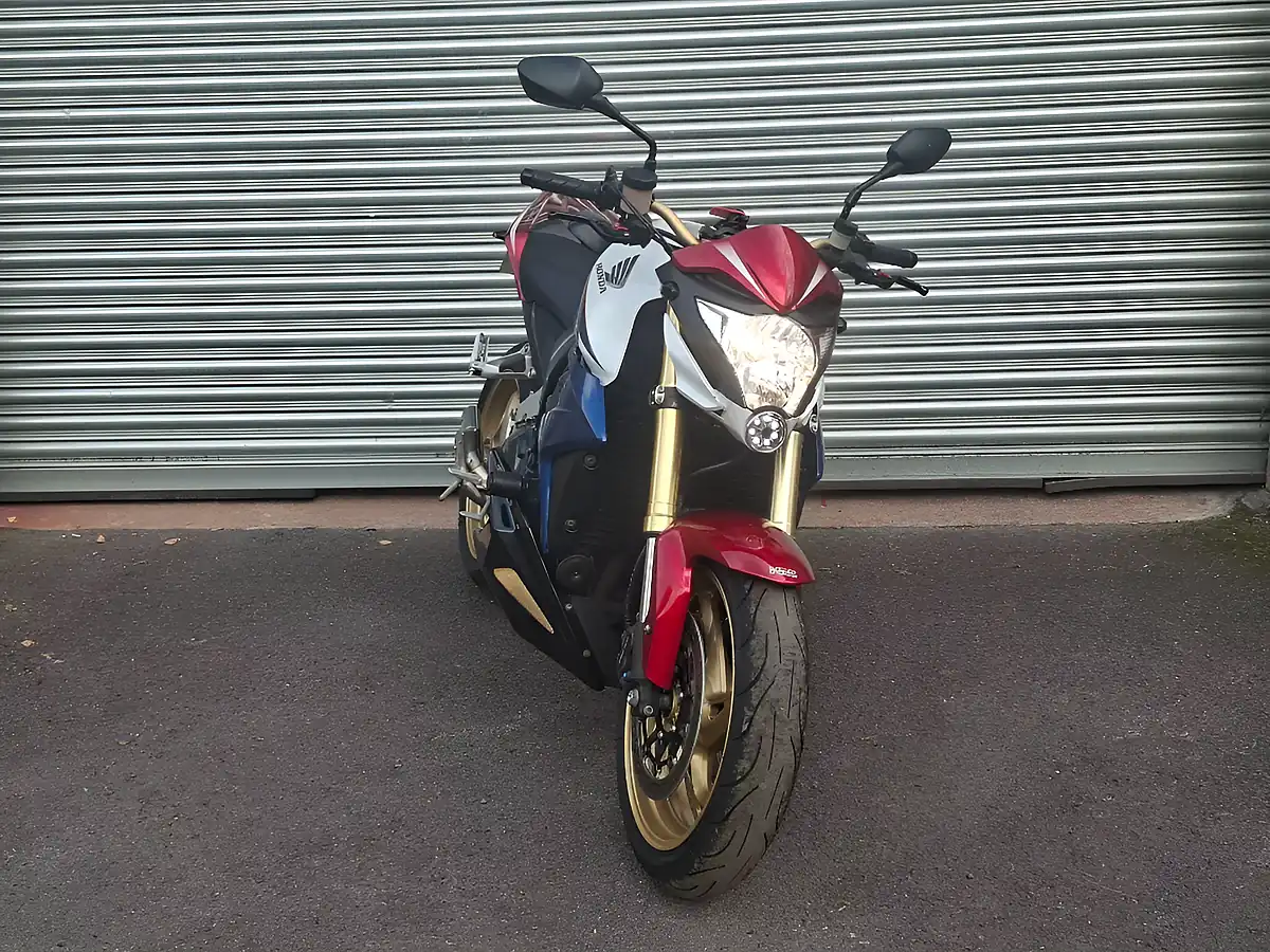 Used 2013 Honda Cb 1000R White - Interior and Exterior details 2