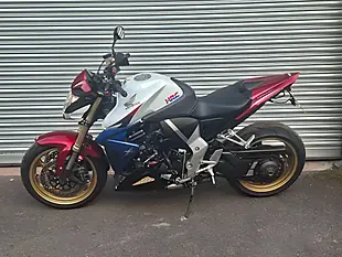 Used 2013 Honda Cb 1000R White - Interior and Exterior details 5