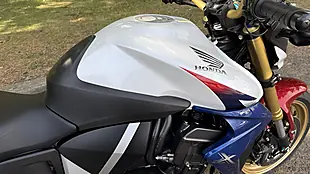 Used 2013 Honda CB1000R Ra-D White/Red/Blue - Interior and Exterior details 10