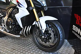 Used 2013 Honda CB1000R White - Interior and Exterior details 15