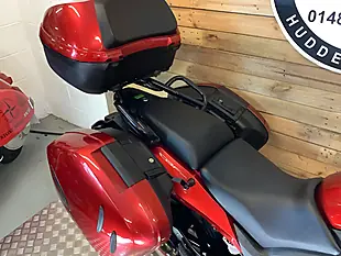Used 2013 Honda Cbf GT Red - Interior and Exterior details 13