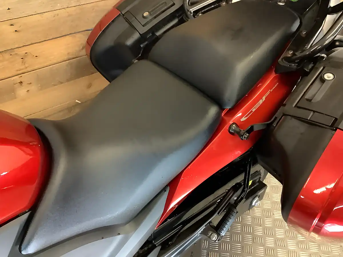 Used 2013 Honda Cbf GT Red - Interior and Exterior details 15