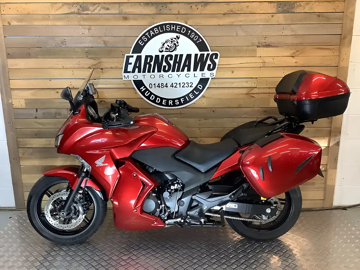 Used 2013 Honda Cbf GT Red - Interior and Exterior details 2