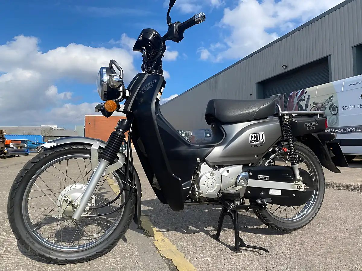 Used 2013 Honda cc110 Grey - Interior and Exterior details 11