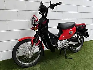 Used 2013 Honda CC110 Red - Interior and Exterior details 5