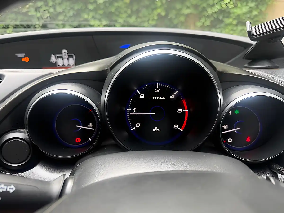 Used 2013 Honda Civic Es Brown - Interior and Exterior details 10