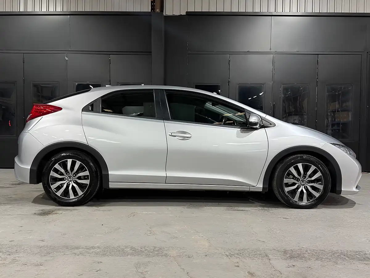 Used 2013 Honda Civic Es-T Silver - Interior and Exterior details 4