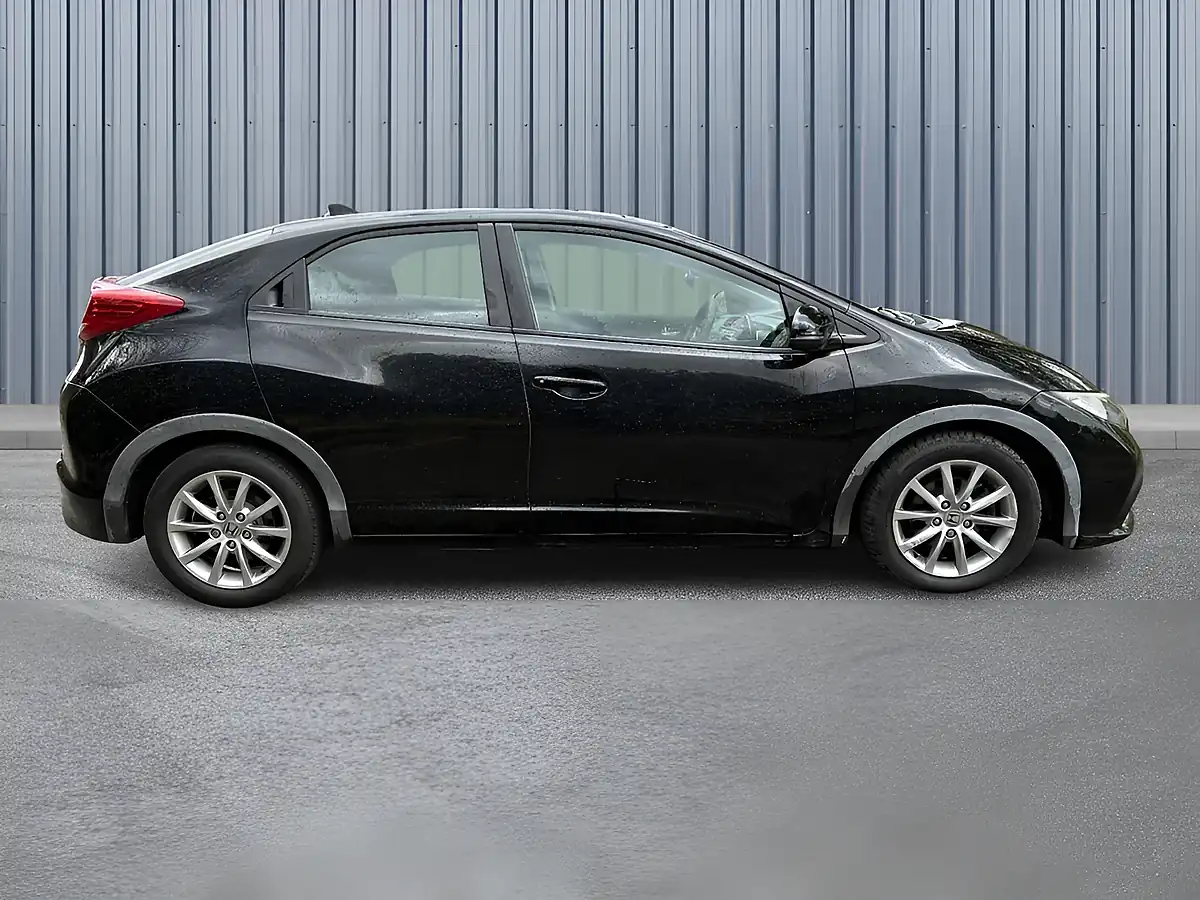Used 2013 Honda Civic Se-T Black - Interior and Exterior details 7