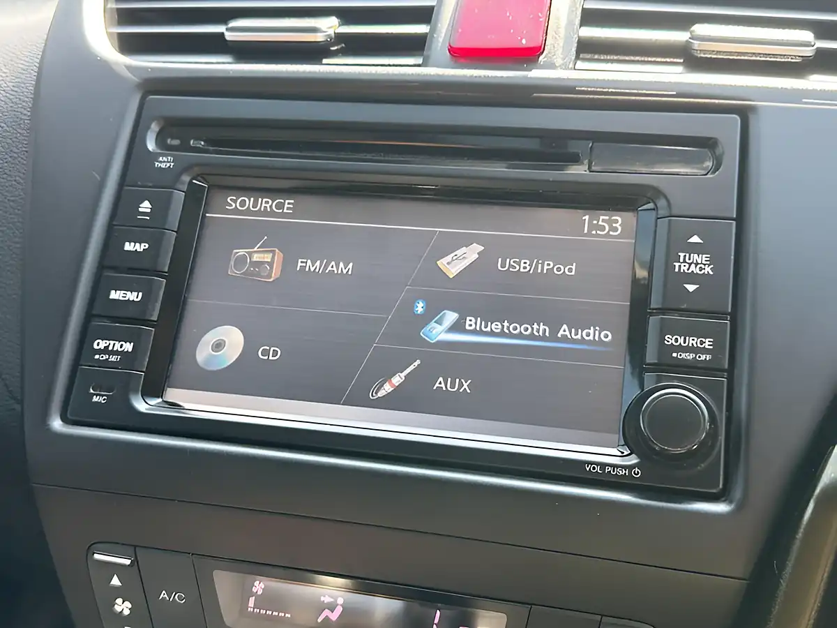 Used 2013 Honda Civic Se-T White - Interior and Exterior details 15