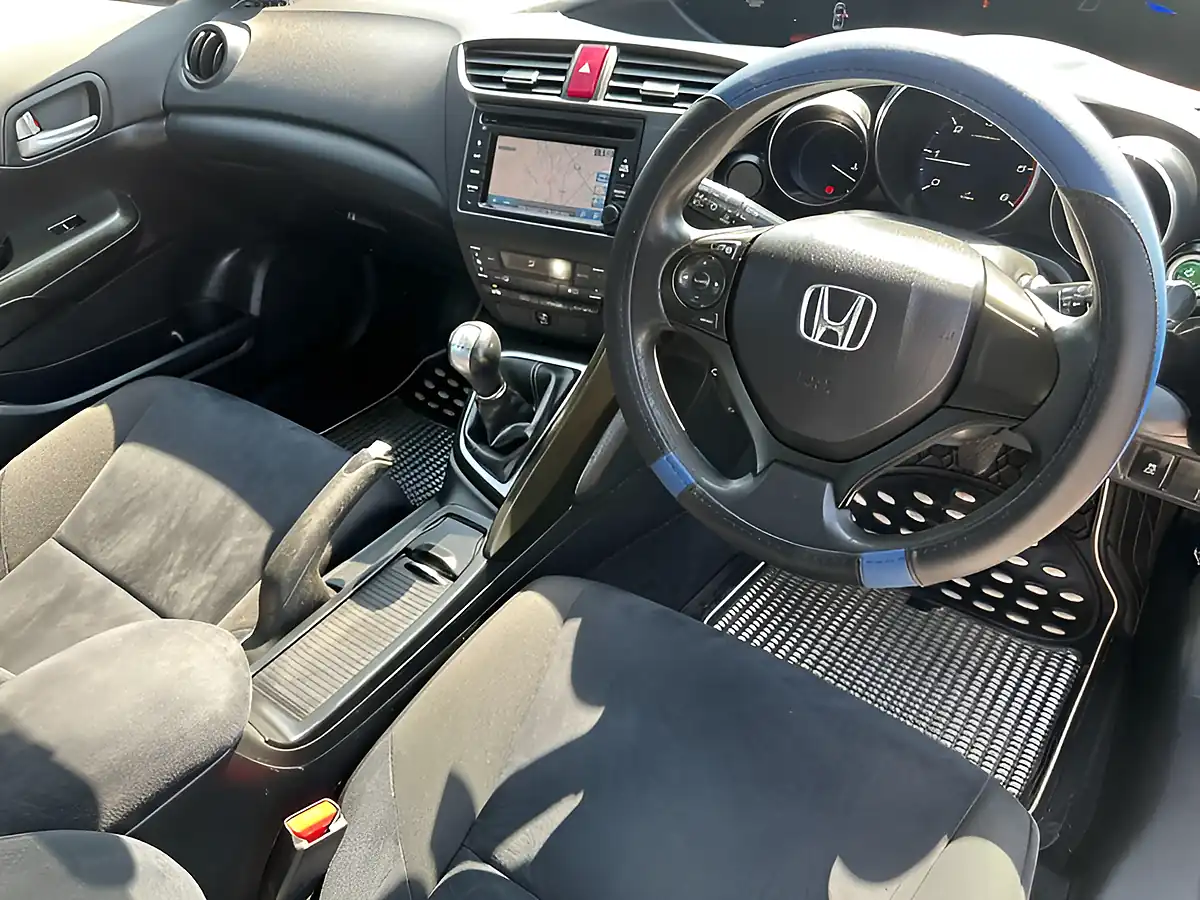 Used 2013 Honda Civic Se-T White - Interior and Exterior details 2