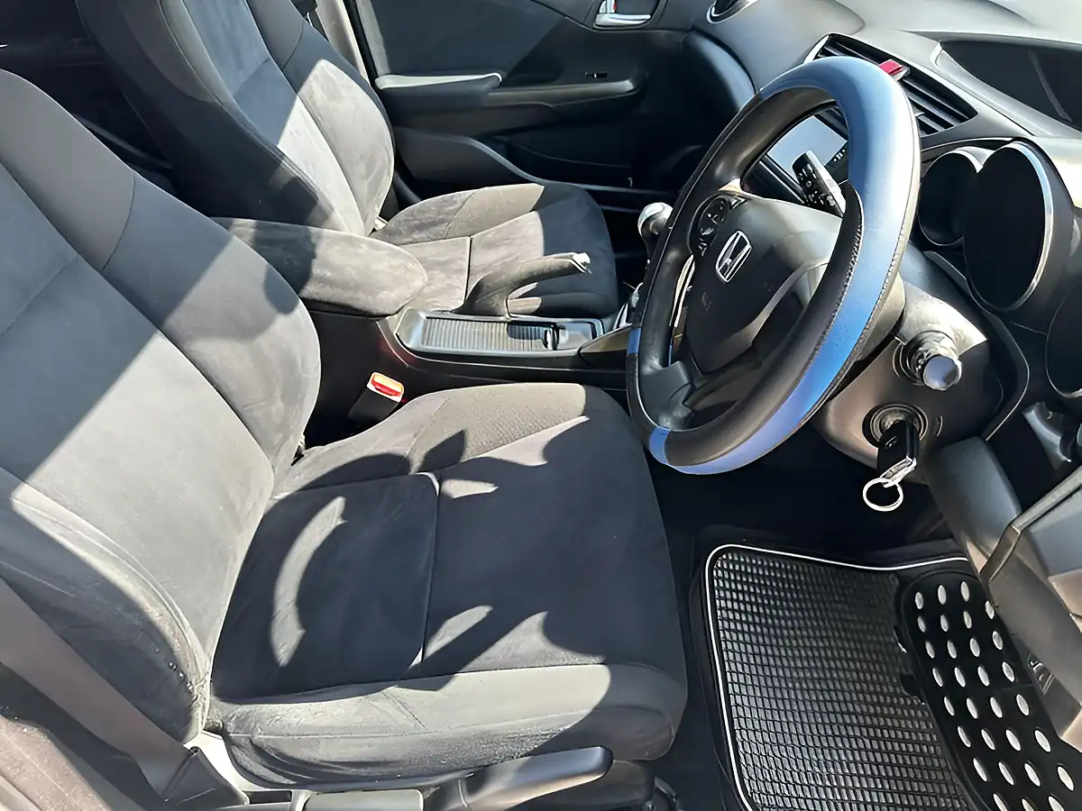 Used 2013 Honda Civic Se-T White - Interior and Exterior details 6