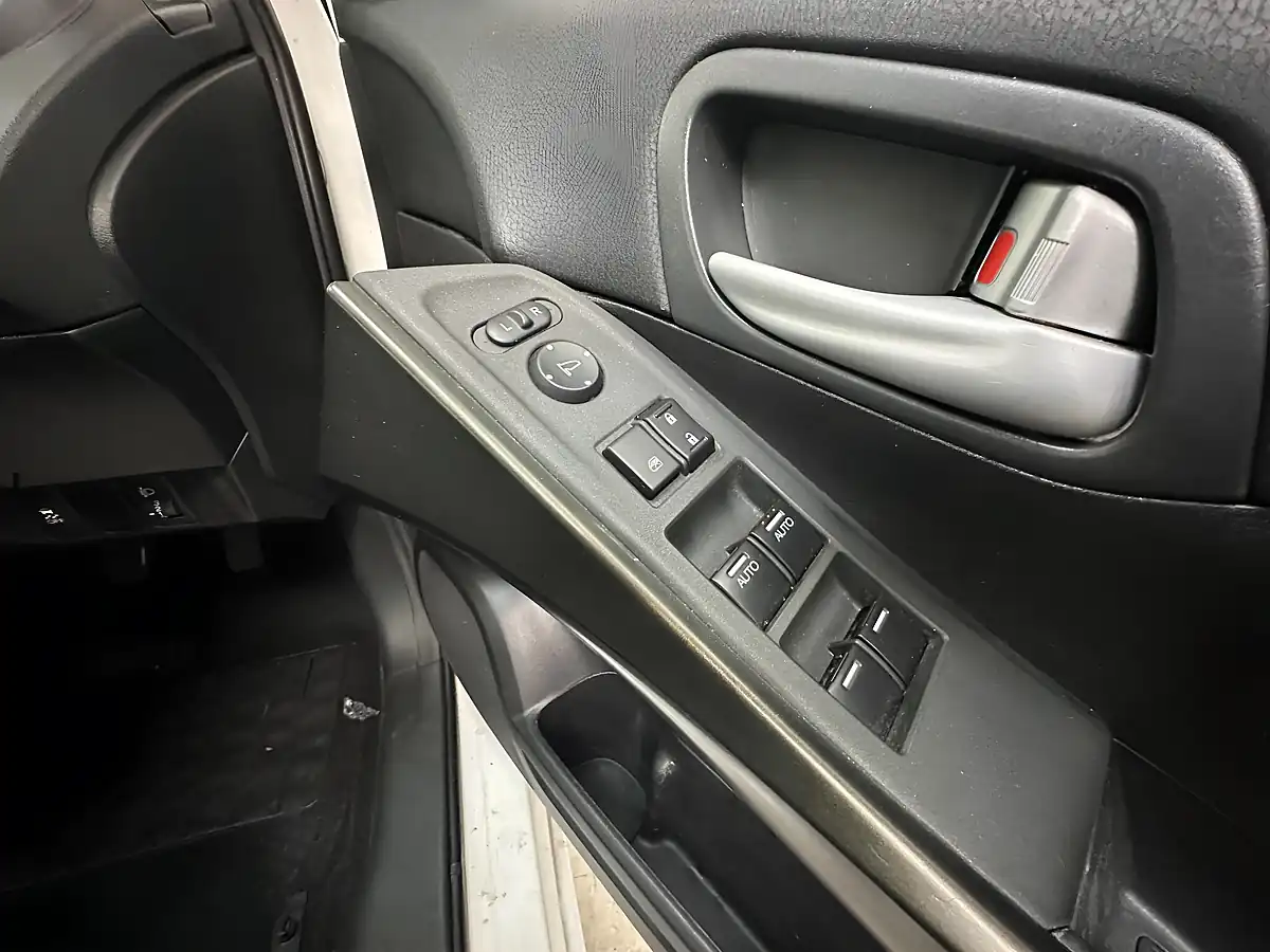 Used 2013 Honda Civic Se White - Interior and Exterior details 13
