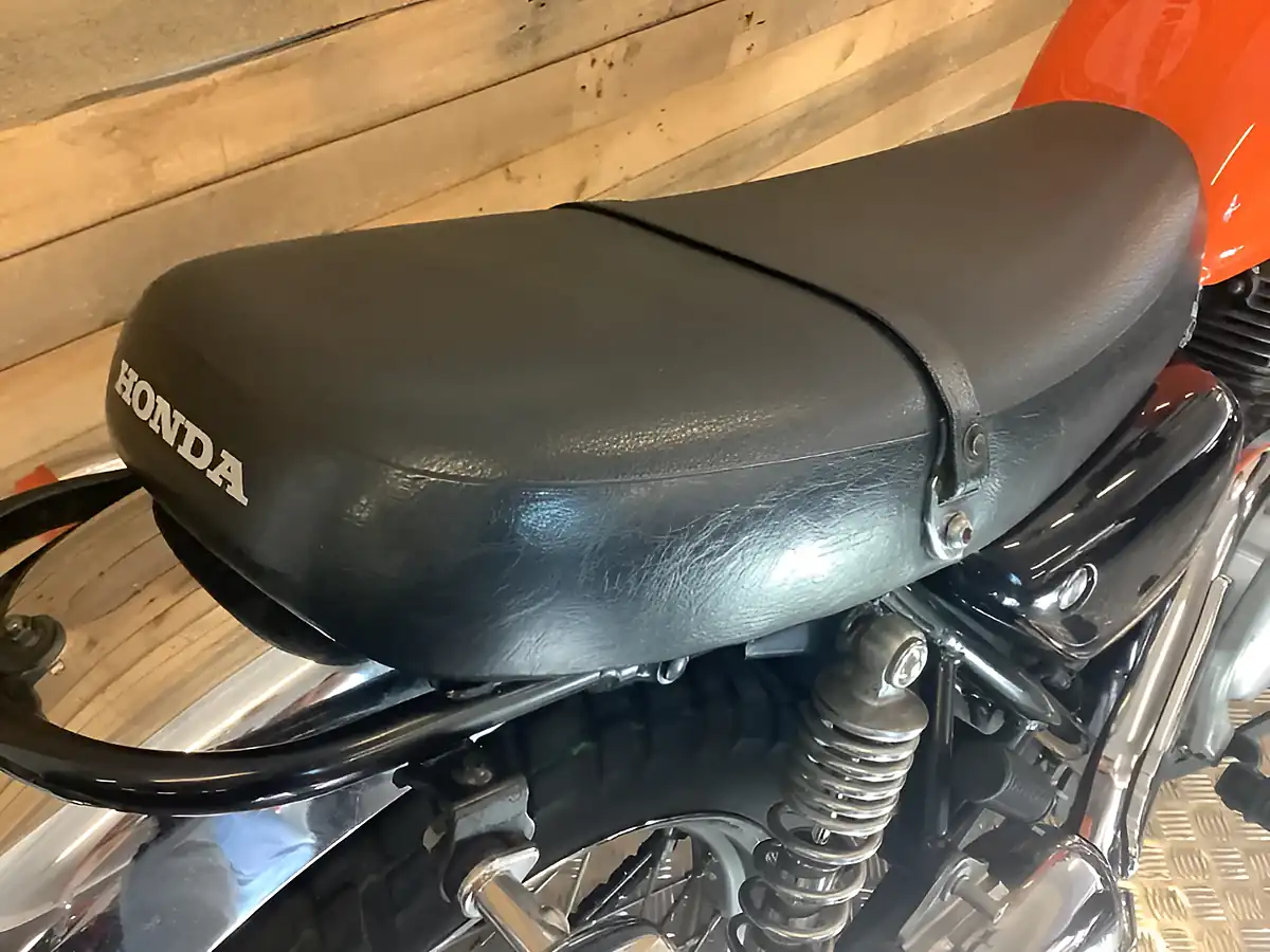 Used 2013 Honda CL400 Orange - Interior and Exterior details 12