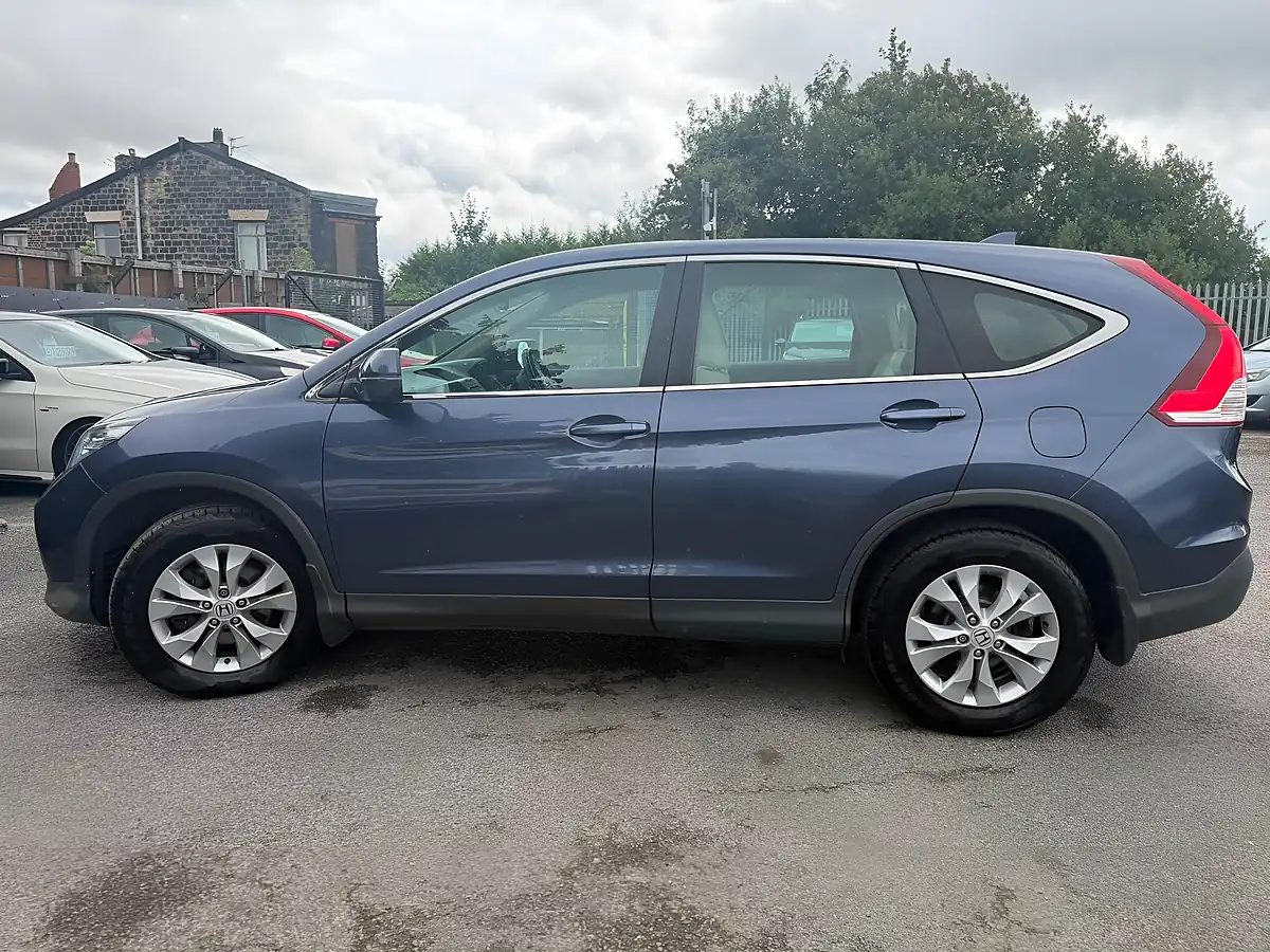 Used 2013 Honda Cr-V Se 4WD Blue - Interior and Exterior details 4