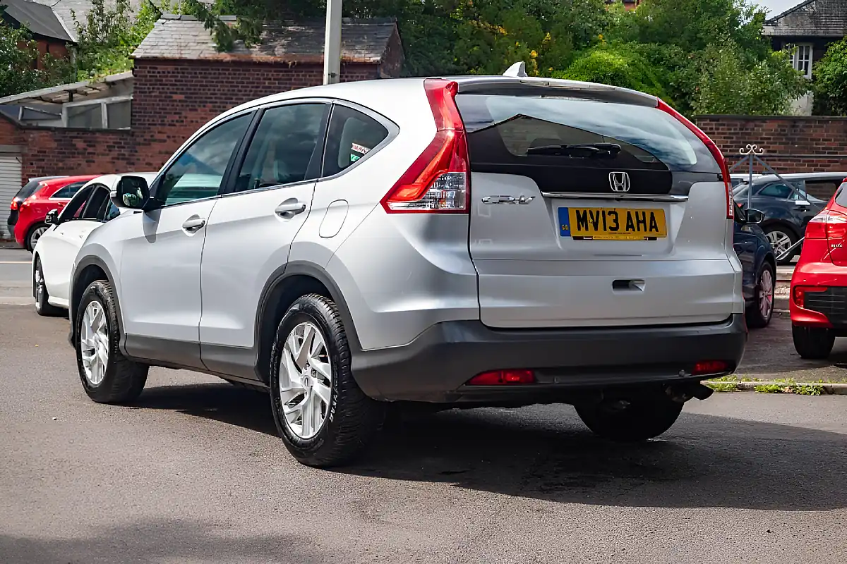 Used 2013 Honda Cr-V Se Alabaster Silver - Interior and Exterior details 6