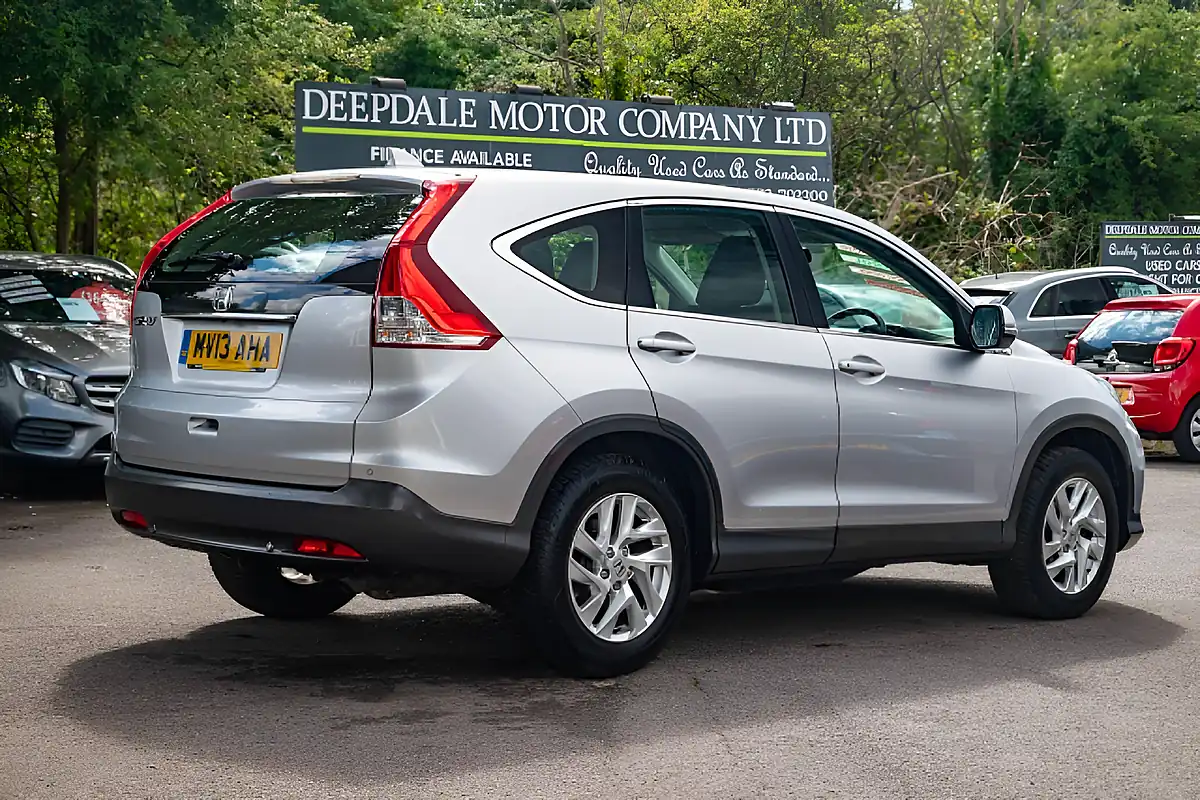 Used 2013 Honda Cr-V Se Alabaster Silver - Interior and Exterior details 8