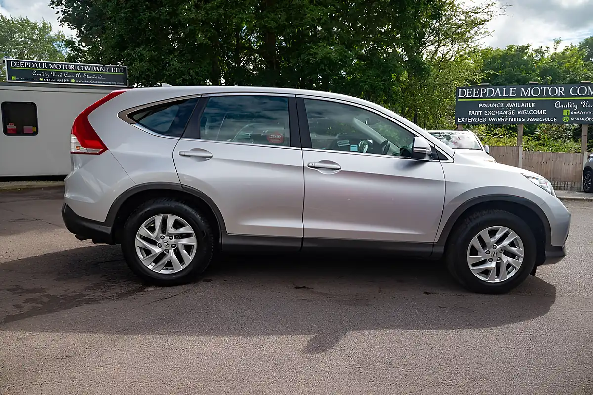Used 2013 Honda Cr-V Se Alabaster Silver - Interior and Exterior details 9