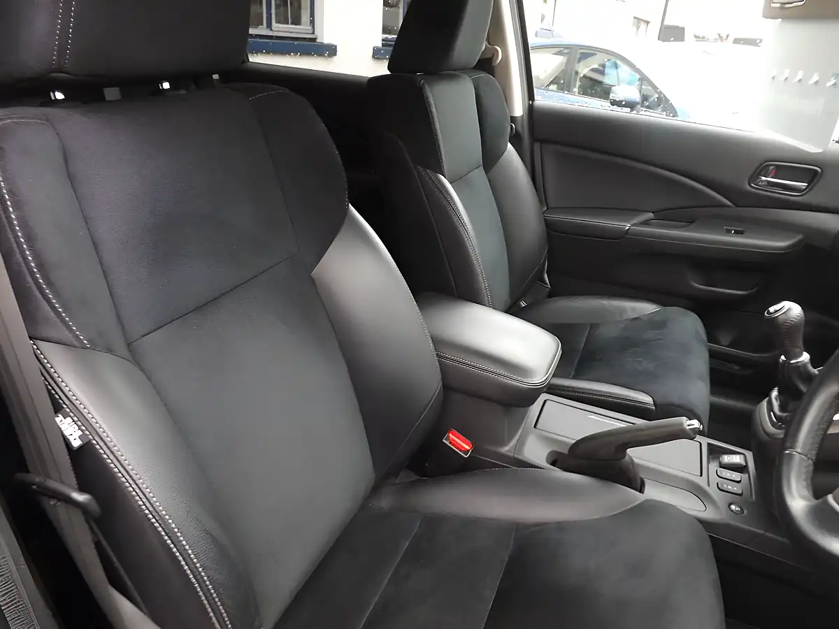 Used 2013 Honda Cr-V Sr Red - Interior and Exterior details 14