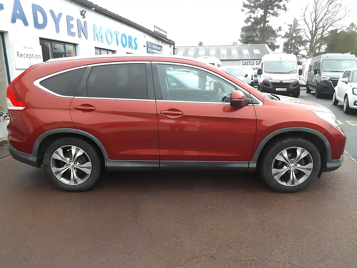 Used 2013 Honda Cr-V Sr Red - Interior and Exterior details 8