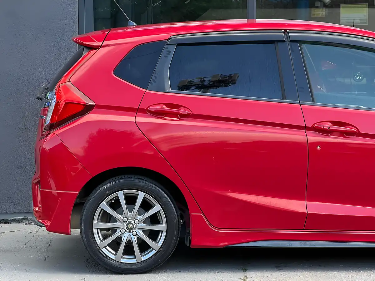 Used 2013 Honda Fit Mugen Red - Interior and Exterior details 8
