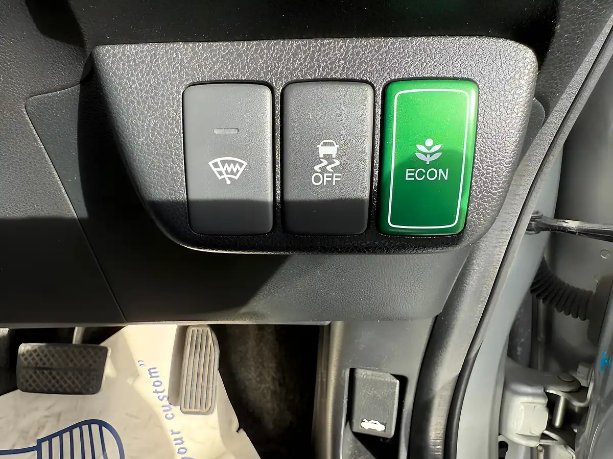 Used 2013 Honda Fit Silver - Interior and Exterior details 13