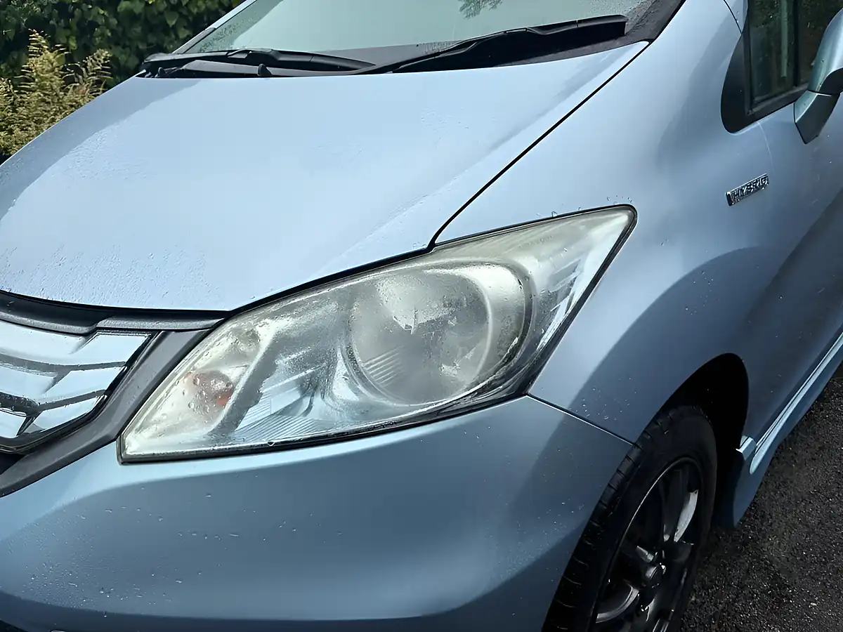 Used 2013 Honda Freed Blue - Interior and Exterior details 15