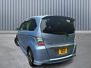 Used 2013 Honda Freed Blue - Interior and Exterior details 4
